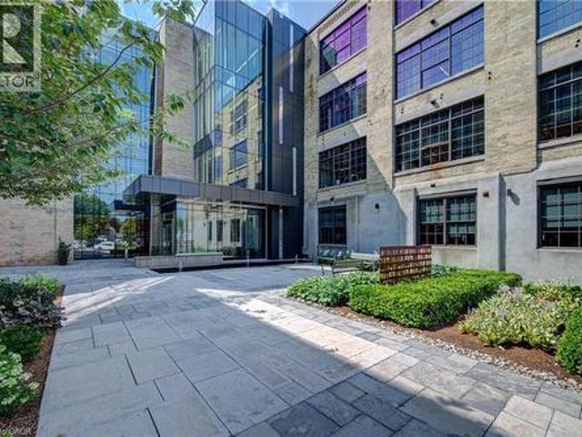 Commercial for rent in Kitchener, Ontario