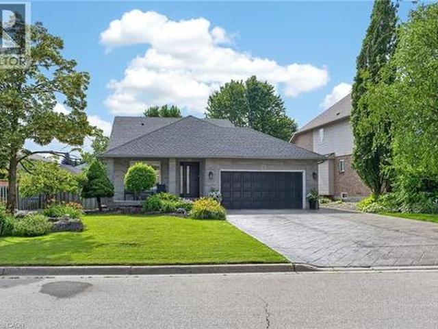 House for sale in Ancaster, Ontario