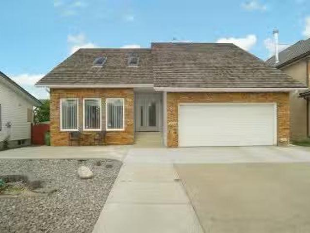 House for sale in Wedgewood, Alberta