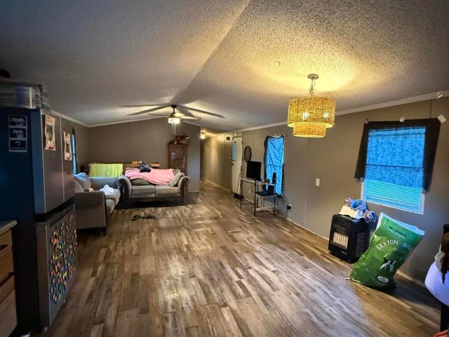 House for sale in Flat Lick, Kentucky