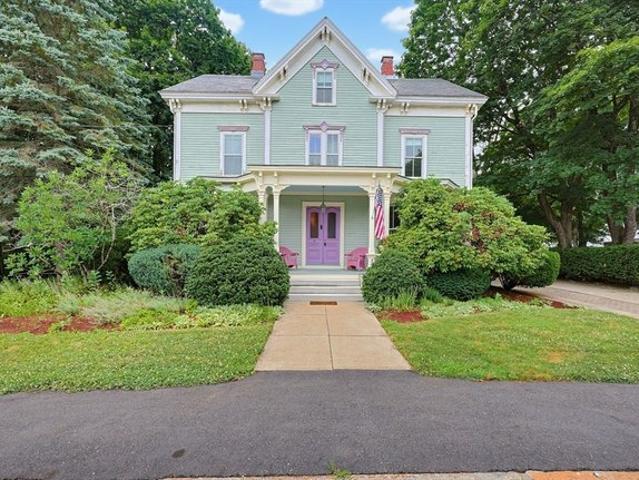 House for sale in Spencer, Massachusetts