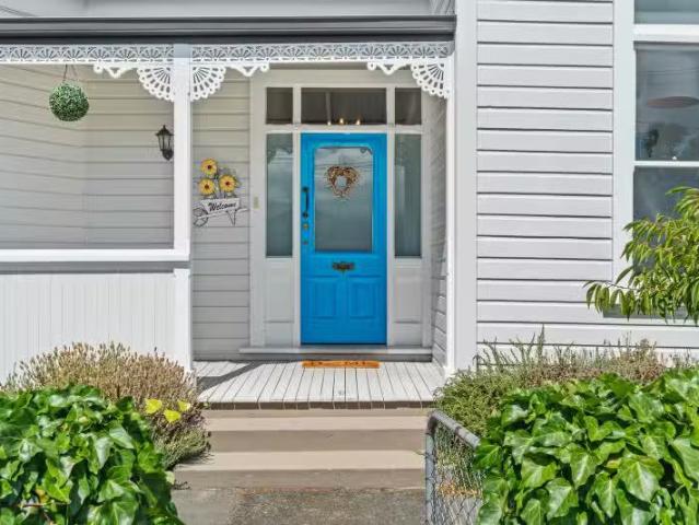 House for sale in Otakou