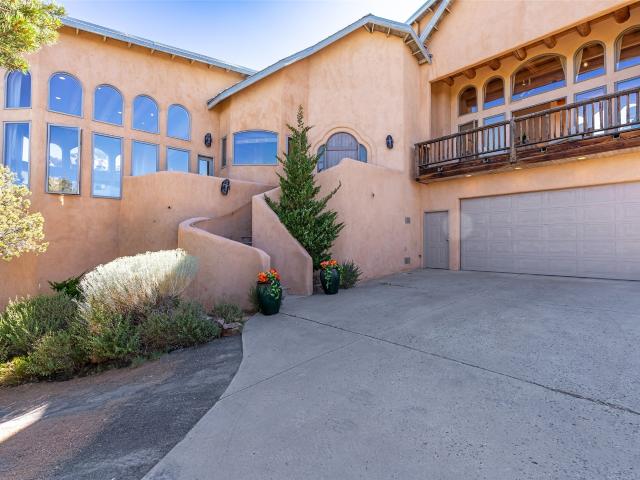 House for sale in Santa Fe, New Mexico