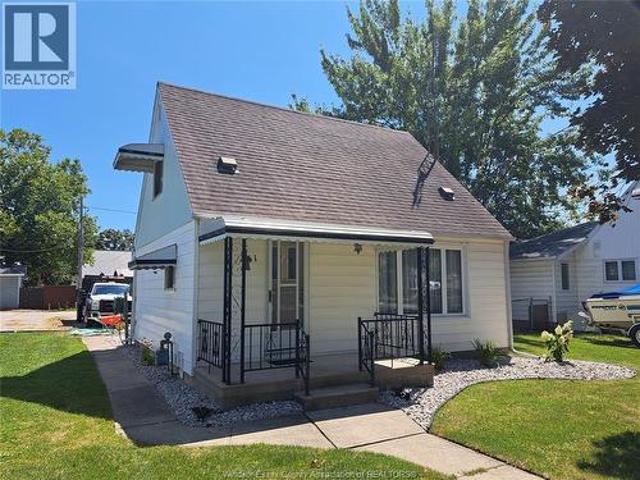 House for sale in Chatham–kent, Ontario