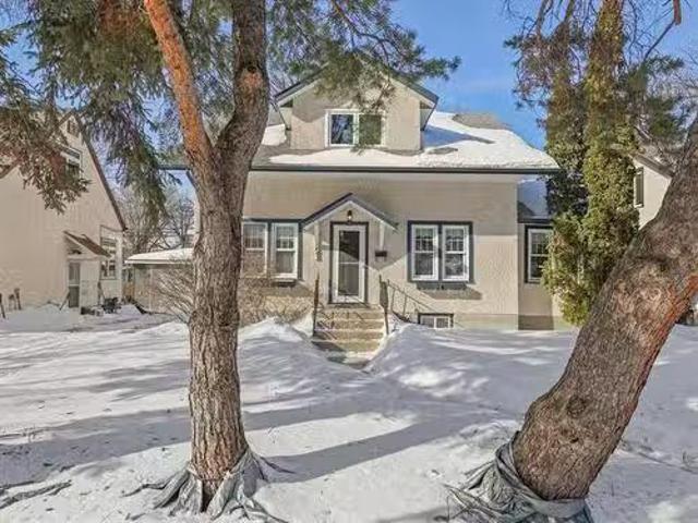 House for sale in East St. Paul, Manitoba