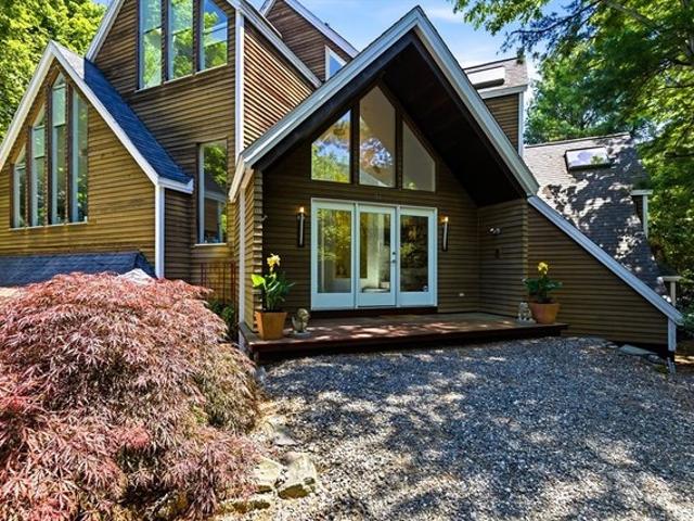 House for sale in Hudson, Massachusetts