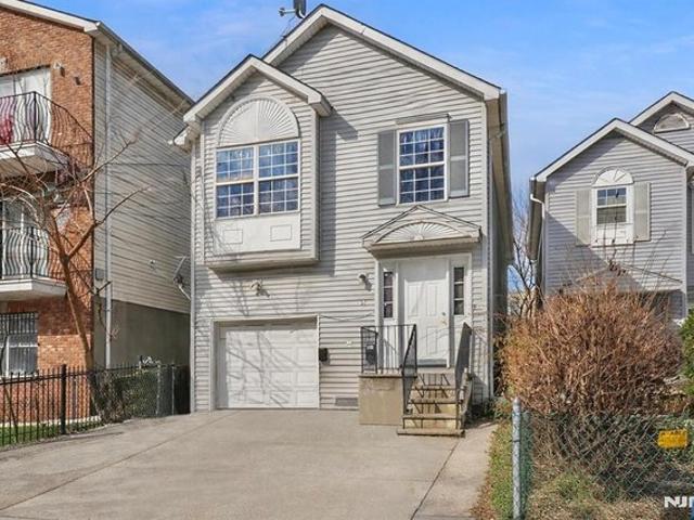 House for sale in Newark, New Jersey