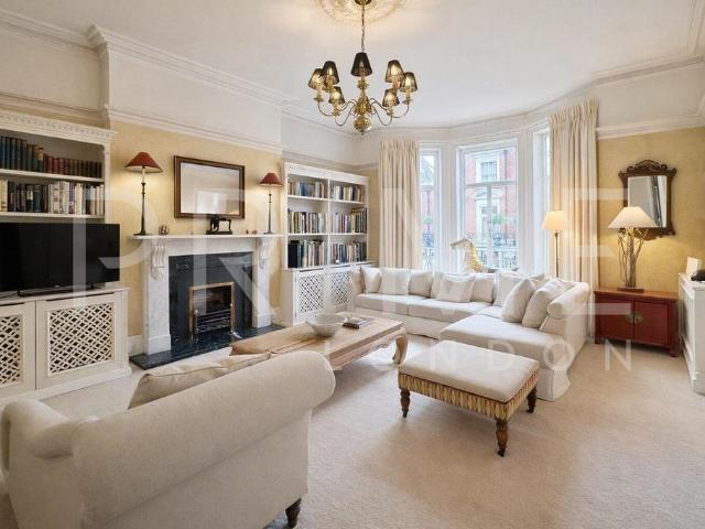 Apartment for rent in Brompton, Greater London