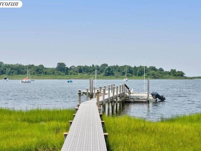 House for sale in Wainscott, New York