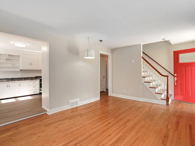 House for rent in Summit