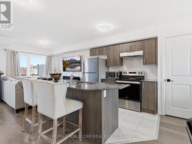 House for sale in Barrie, Ontario