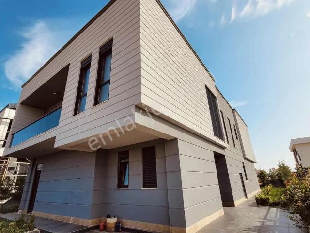 Döşemealti, Antalya içerisinde satılık Villa