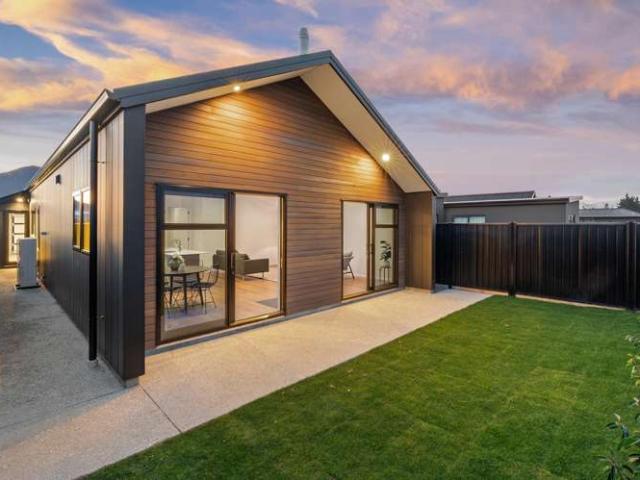 House for sale in Otakou