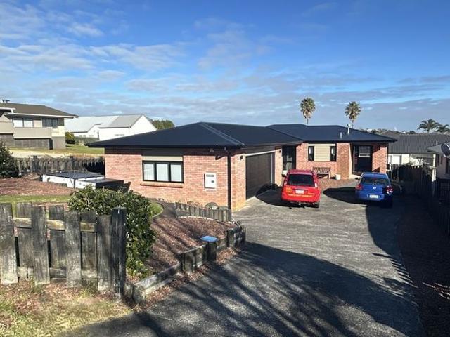 House for rent in Awhitu, Oroua County