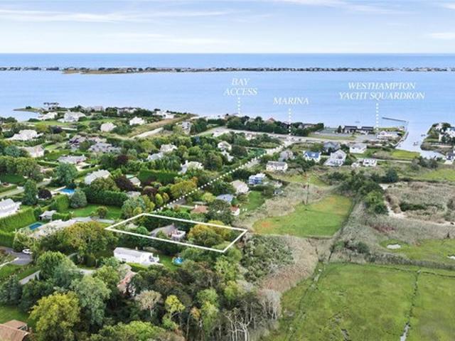House for sale in Remsenburg-Speonk, Town of Southampton