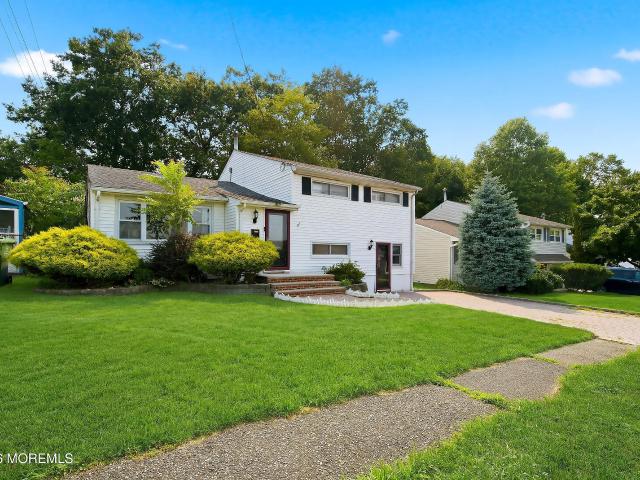 House for sale in Sayreville, New Jersey
