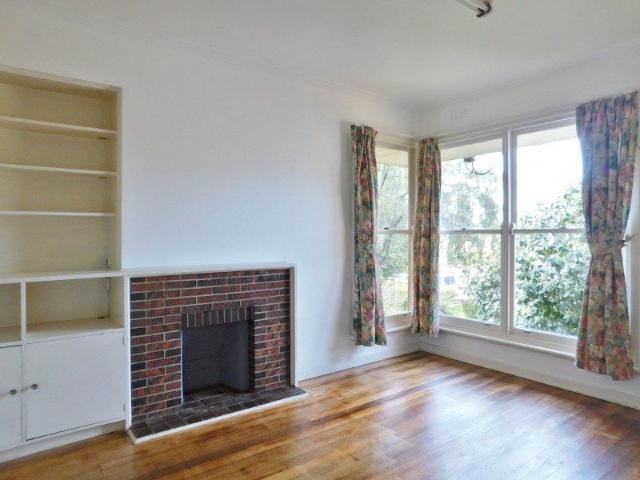 House for rent in Heidelberg, Melbourne