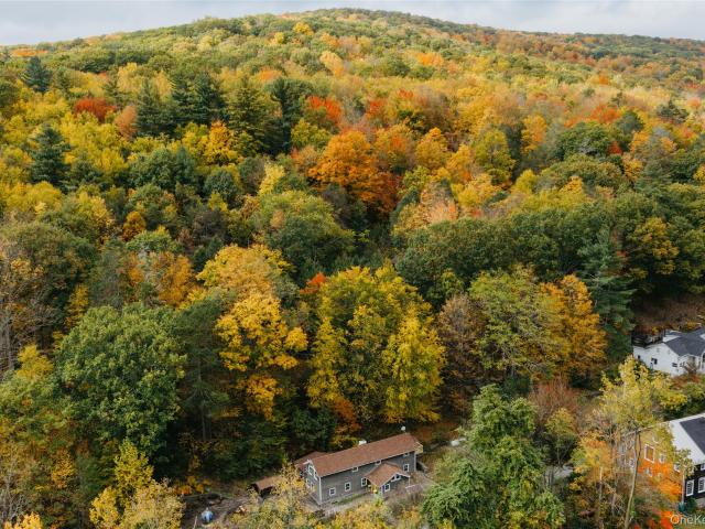 House for sale in Shady, Town of Woodstock