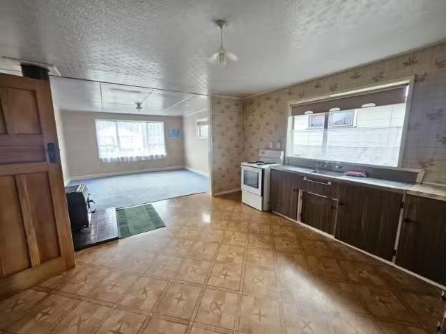 House for sale in Dunollie, West Coast