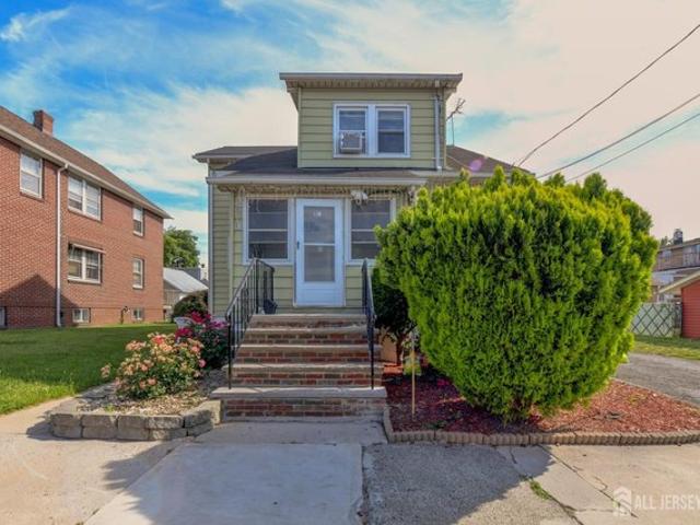 House for sale in Carteret, New Jersey