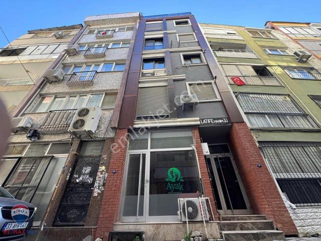 Karşiyaka, İzmir içerisinde satılık mülk