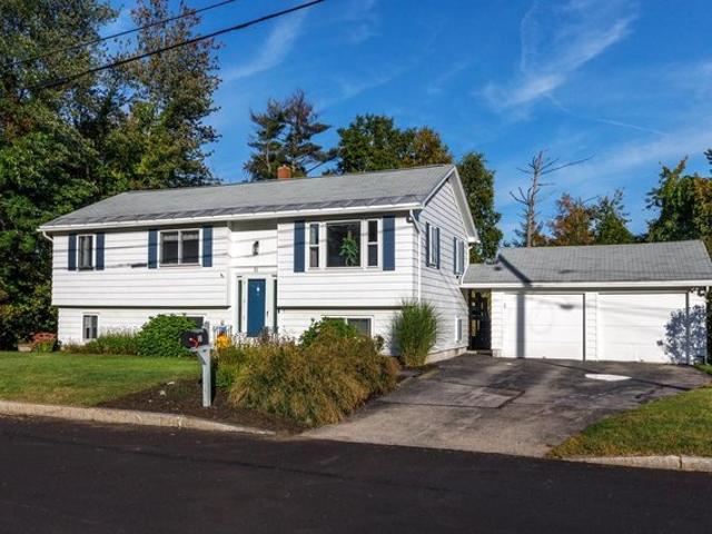 House for sale in Manchester, Hillsborough County