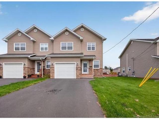 House for sale in Moncton Parish, Ville de Dieppe