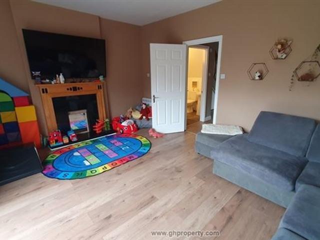 Terraced House for sale in Leitrim, Connacht