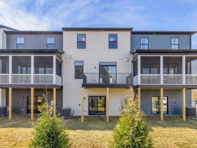 Townhouse for sale in Virginia