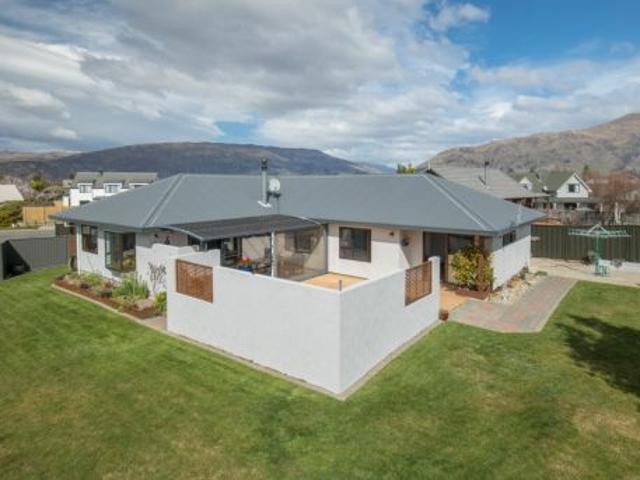 House for rent in Otakou