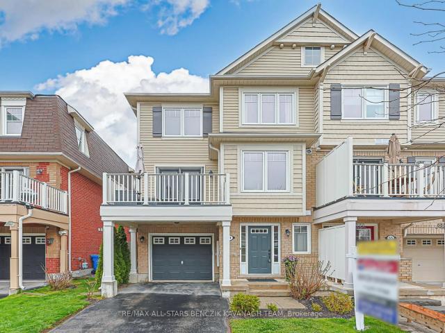 Townhouse for sale in Woburn, Ontario