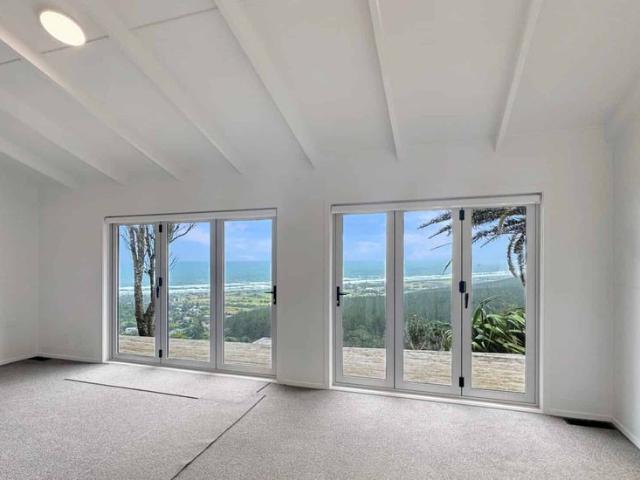House for rent in Muriwai, Rodney