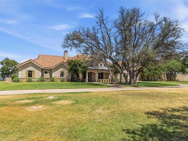 House for sale in Brownwood, Texas