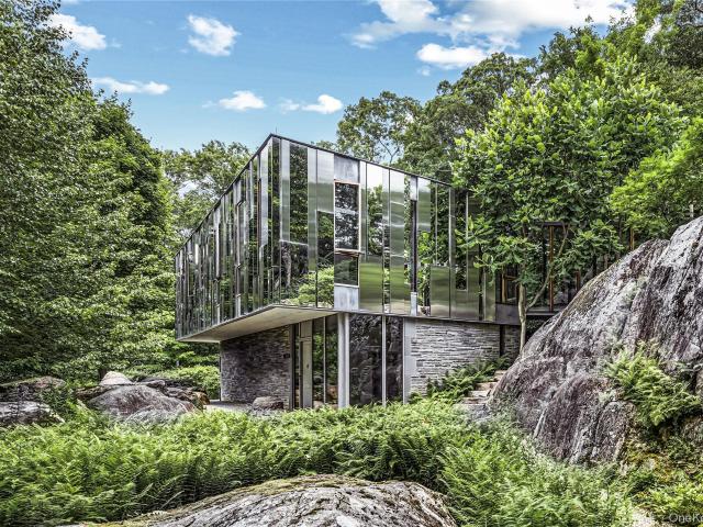 House for sale in Pound Ridge, New York