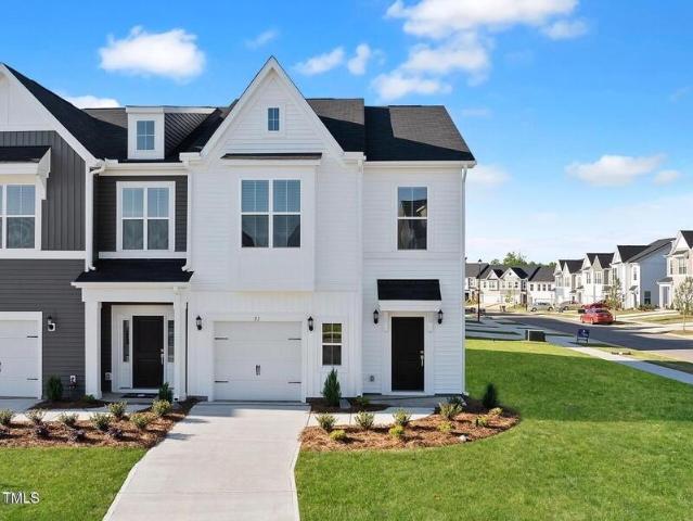 Townhouse for rent in Clayton