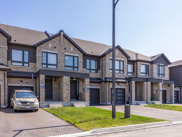 Townhouse for sale in Woburn, Ontario