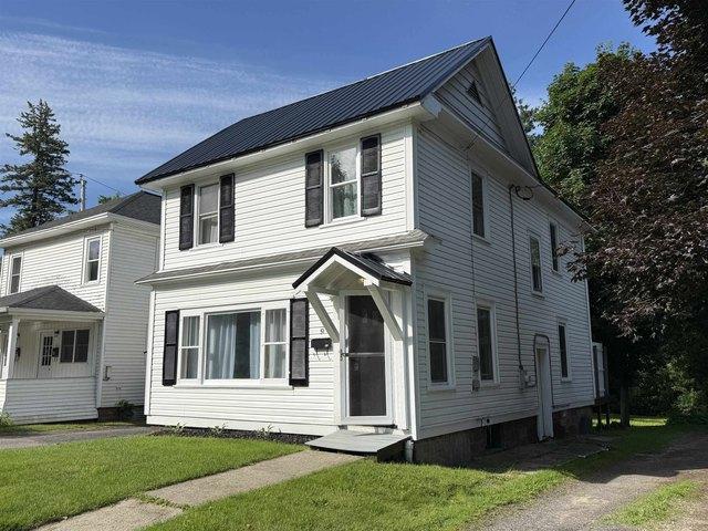 House for sale in Madrid, New York