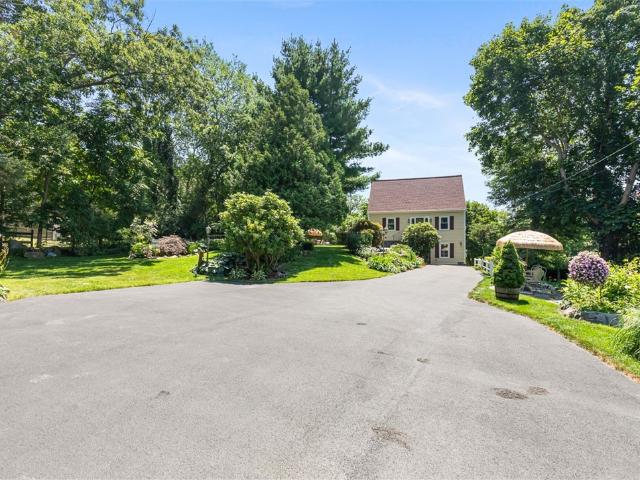 House for sale in Cumberland, Rhode Island