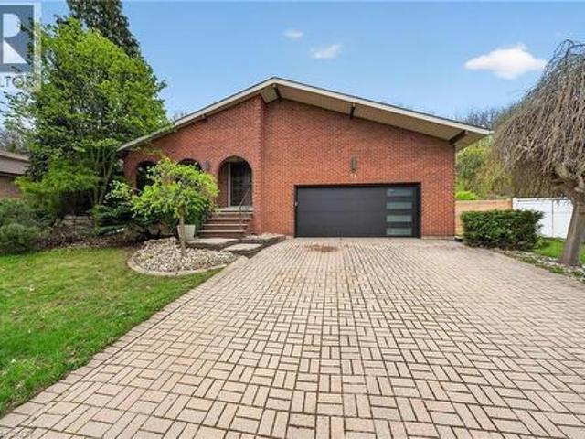 House for sale in Ancaster, Ontario