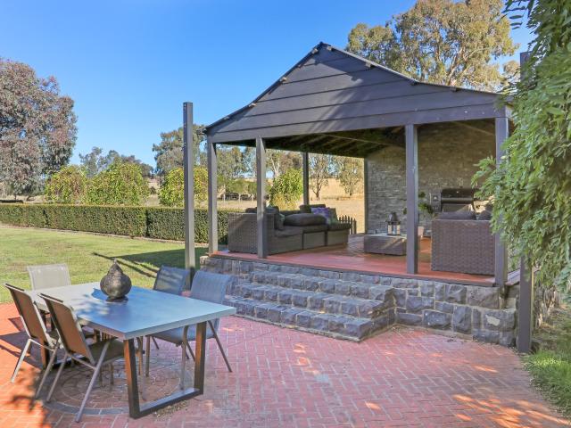 Cottage for sale in Barwite, Victoria