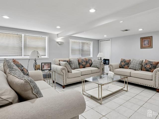 House for sale in Edison, New Jersey