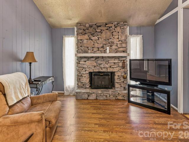 House for sale in Horse Shoe, North Carolina