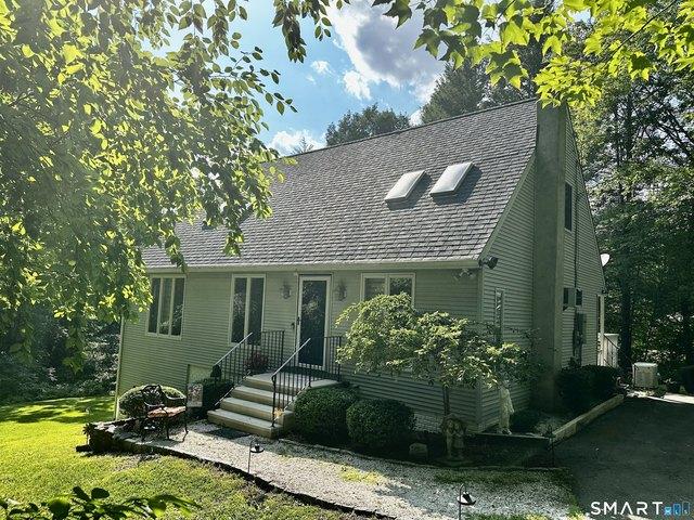 House for sale in New Fairfield, Connecticut
