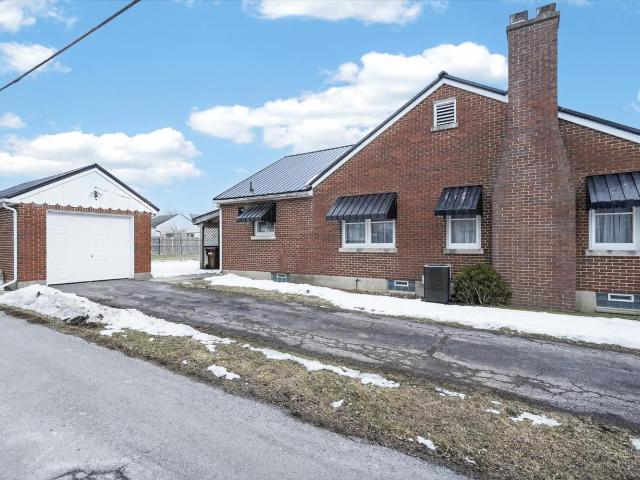 House for sale in New Vienna, Ohio