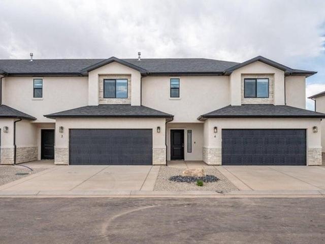 Townhouse for sale in Iron, Utah