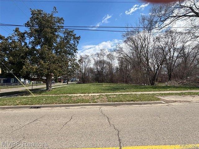 Land for sale in Pontiac, Michigan