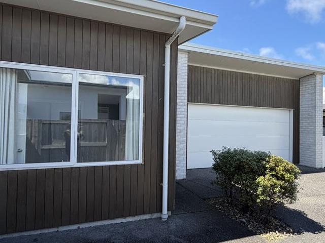 House for rent in The Avenues, Tauranga