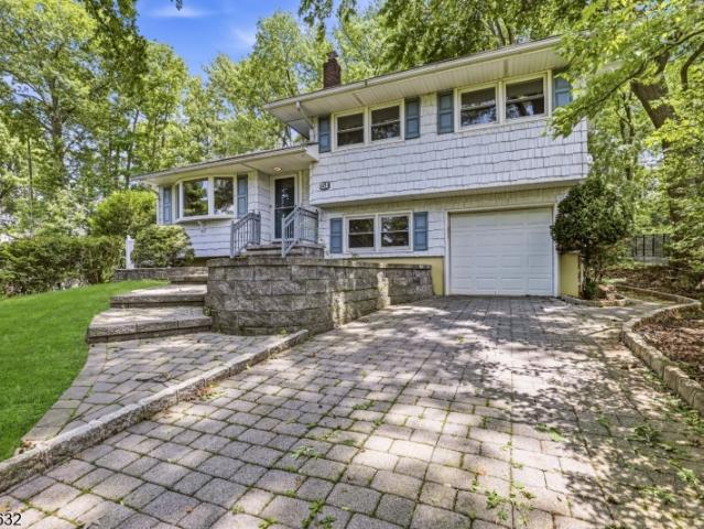House for sale in Clark, New Jersey