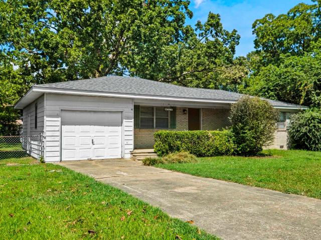 House for sale in Bryant, Saline County
