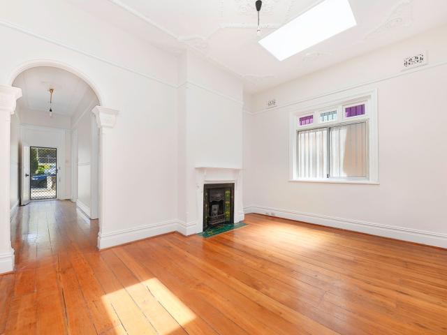 Apartment for rent in Bondi Beach, New South Wales